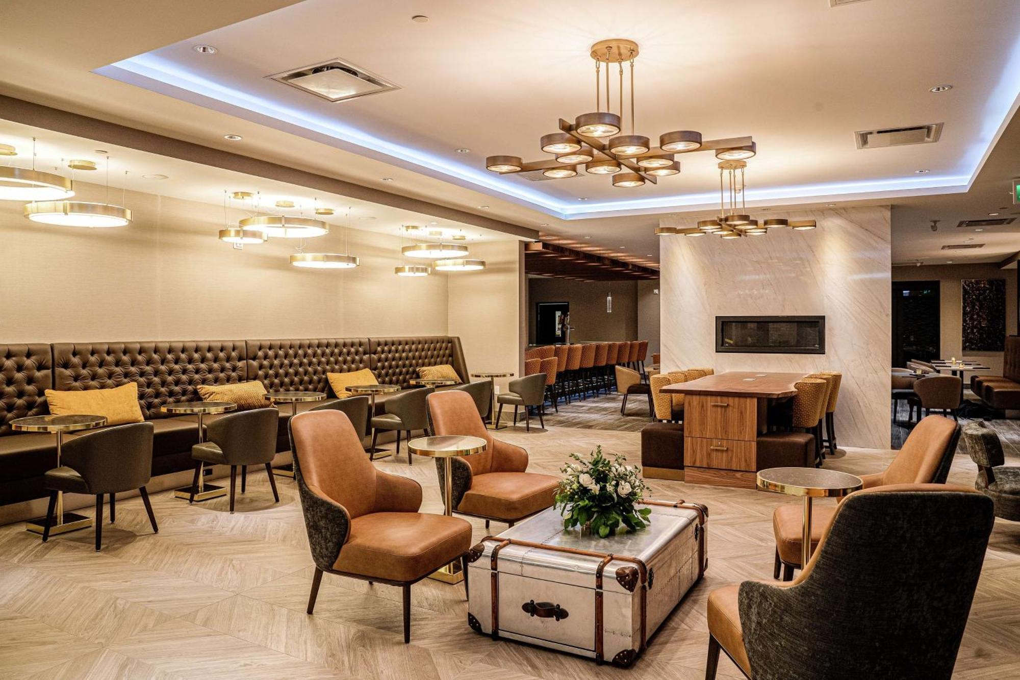 Doubletree By Hilton Kitchener Hotel Ngoại thất bức ảnh