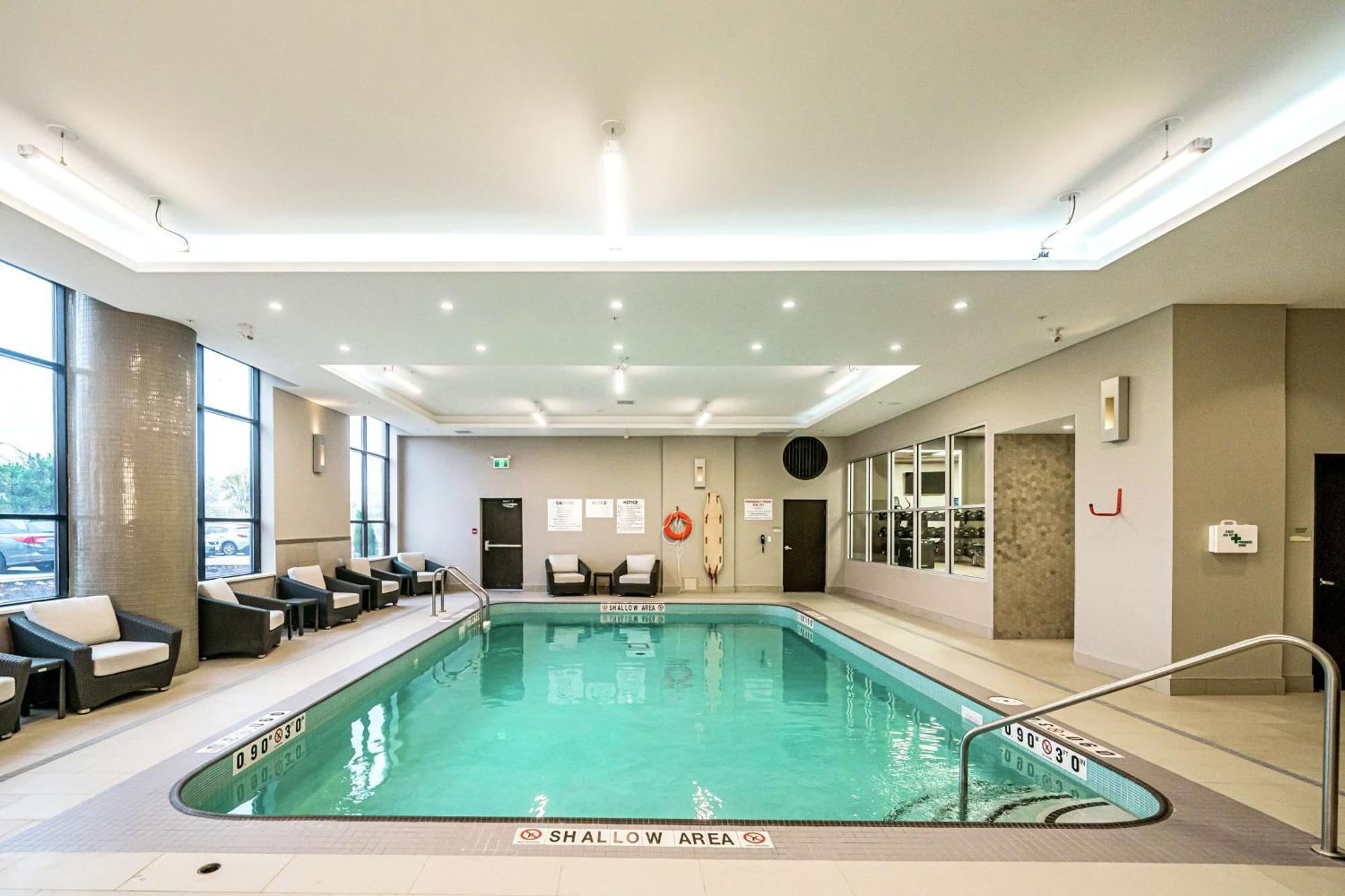 Doubletree By Hilton Kitchener Hotel Ngoại thất bức ảnh