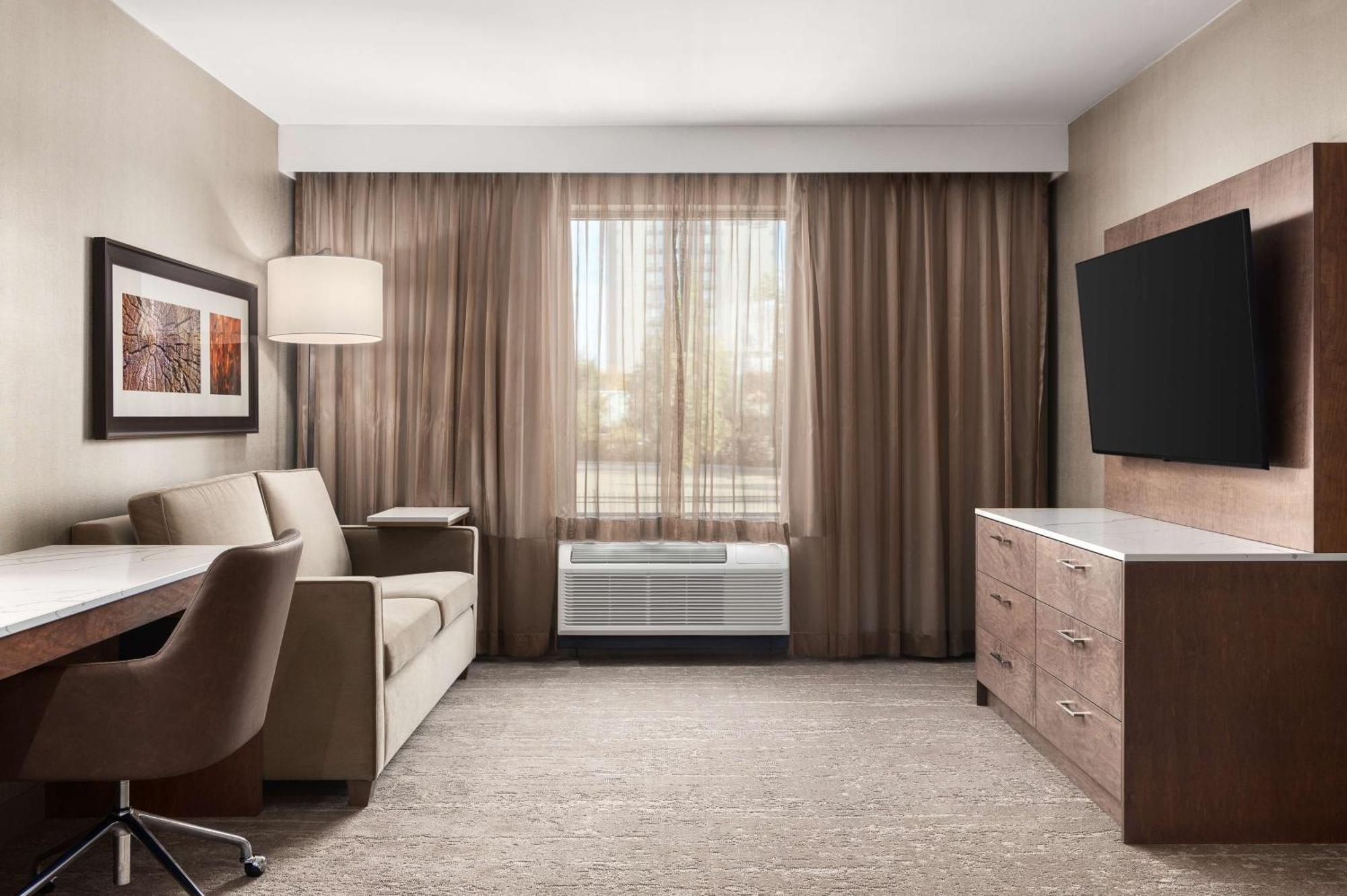 Doubletree By Hilton Kitchener Hotel Ngoại thất bức ảnh