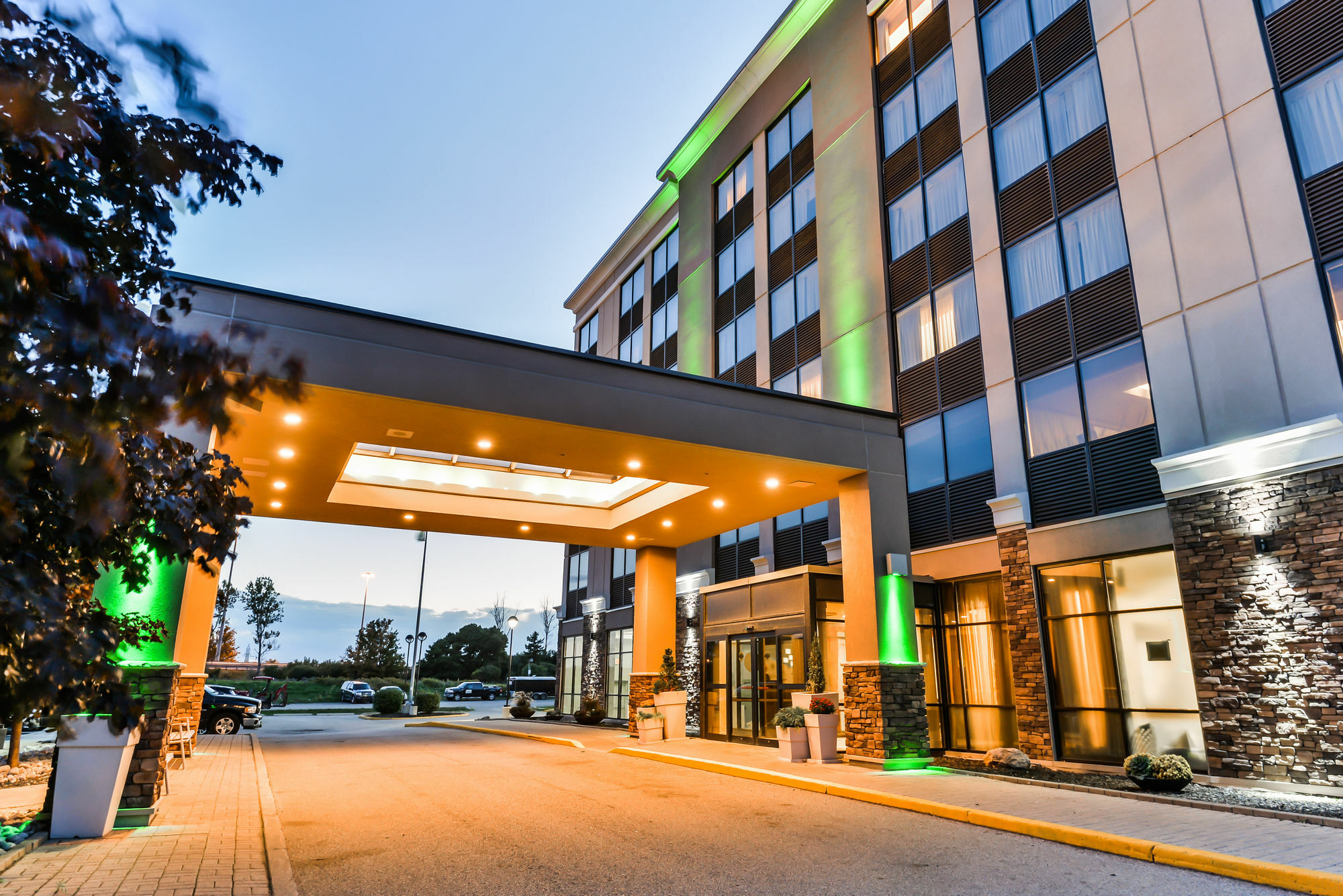 Doubletree By Hilton Kitchener Hotel Ngoại thất bức ảnh